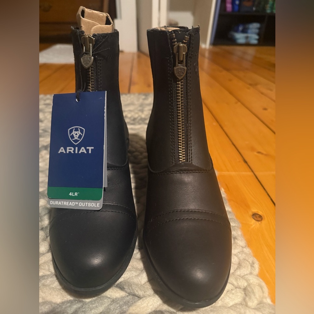 Ariat zip paddock boots 7.5 / Scout NWT